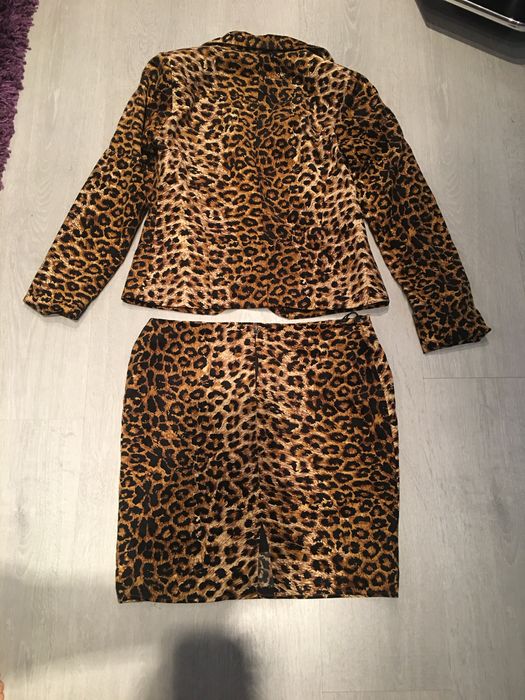 Нов Дамски костюм тъмно кафяв