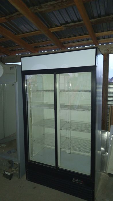 Витринные холодильники
