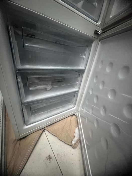 холодильник Samsung RL40ECSW1/BWT в Косшы