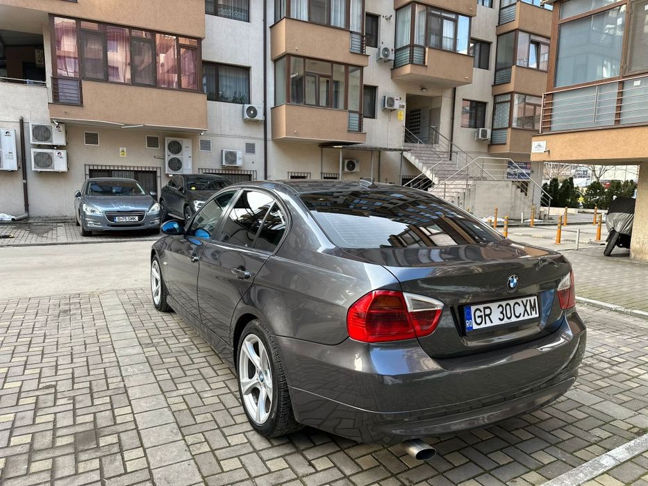 Vând bmw seria 3 e90 motor  2.0 diesel  proprietar