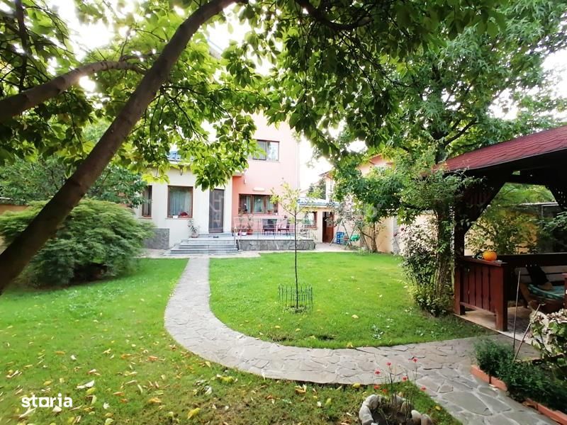 Casa- Vila - Prelungirea Ghencea-Bucuresti- 450000E- 660MP TEREN-COMIS