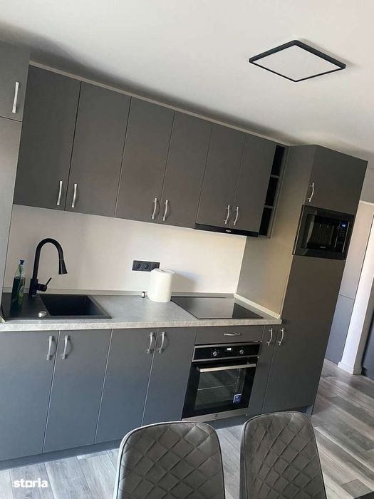 Apartament 2 camere, ultrafinisat, mobilat  -Bradet -garaj sub bloc
