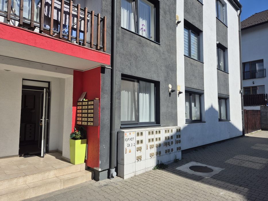 Garsoniera de închiriat
