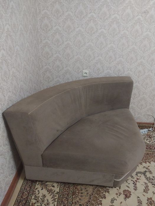 Продам угловой диван