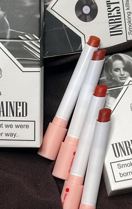 Lana Del Rey lipstick cadou Craciun