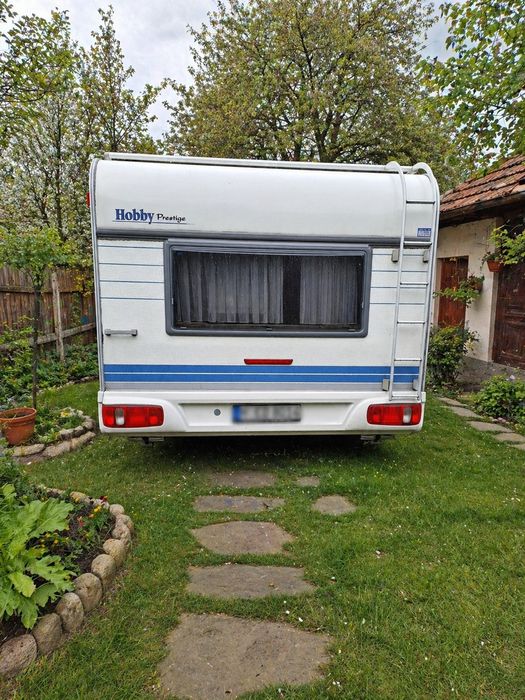 Rulota Hobby Prestige cu cort