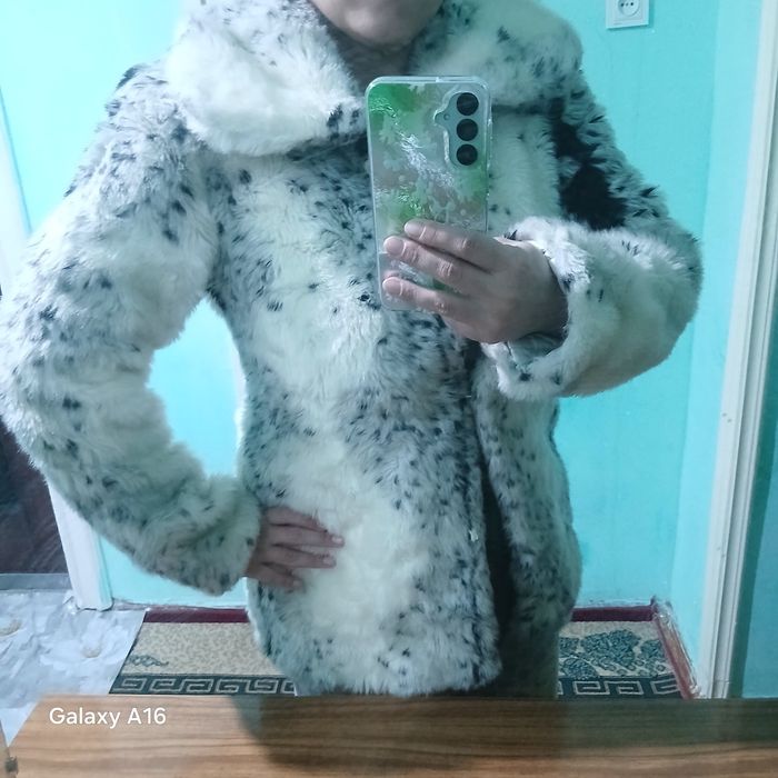 Shuba sotiladi. Женский