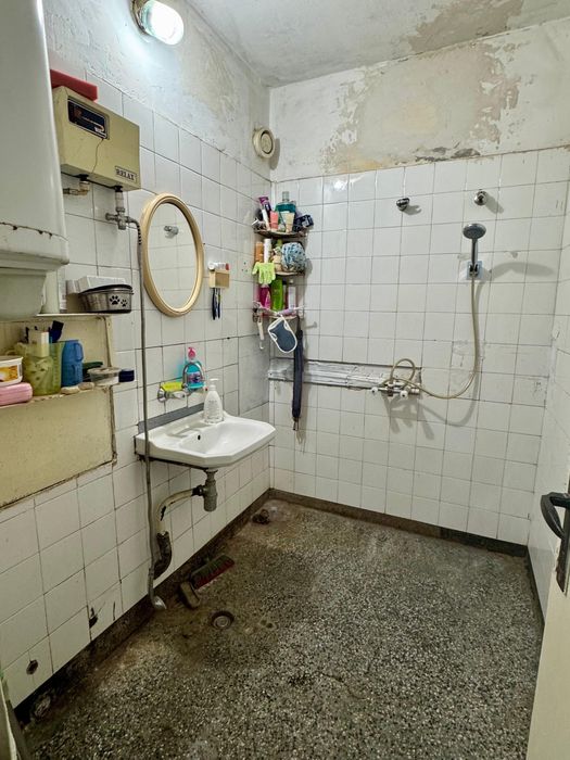 Газифициран и Саниран Многостаен Апартамент за Продажба гр. Търговище