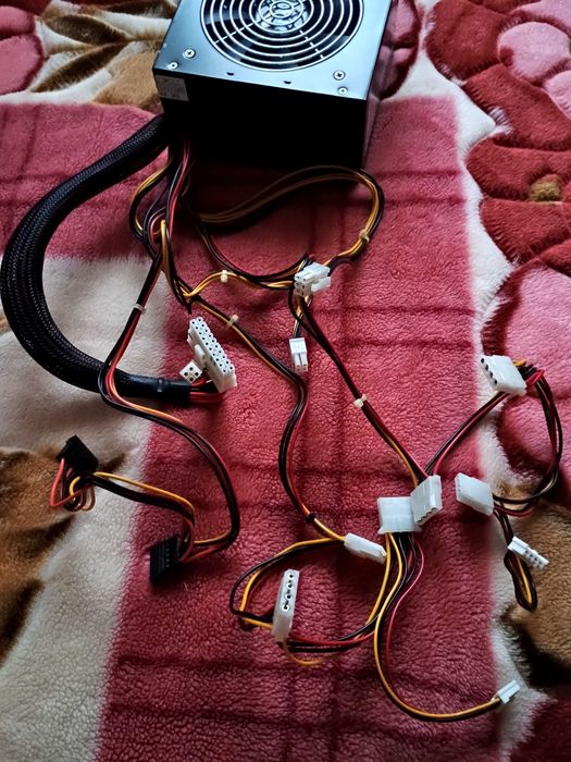 Sursa PC RaidMax 520W