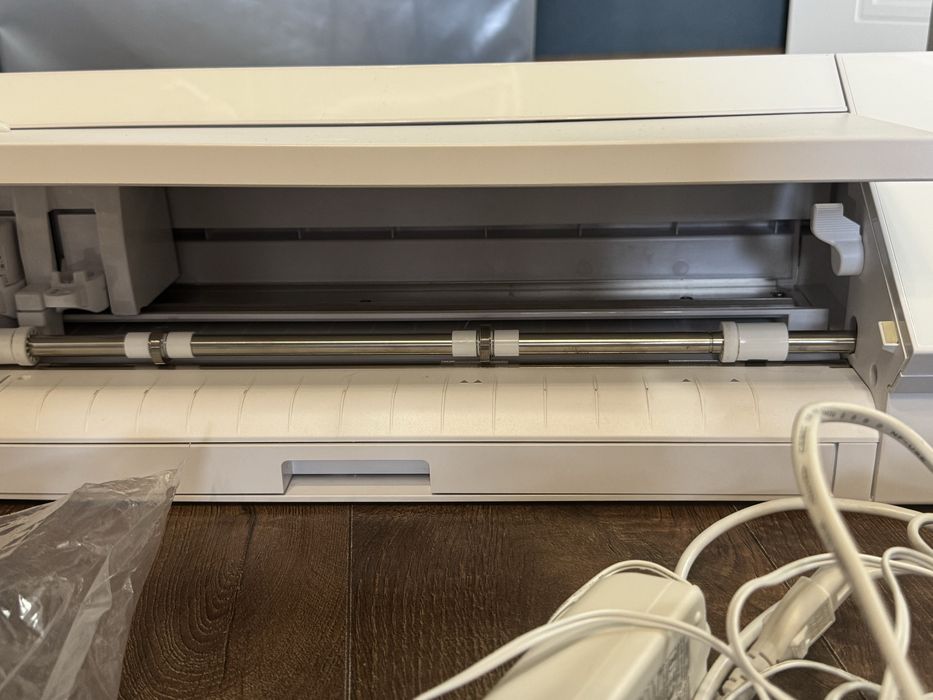 Плоттер режущий Silhouette Cameo 4