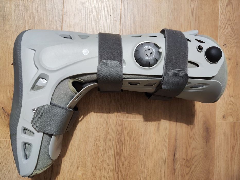 Orteza glezna dreapta