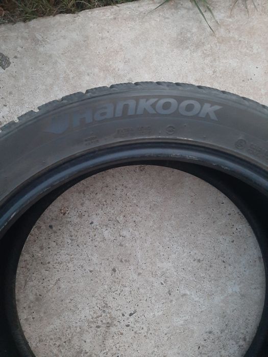 Vând anvelope HANKOOK