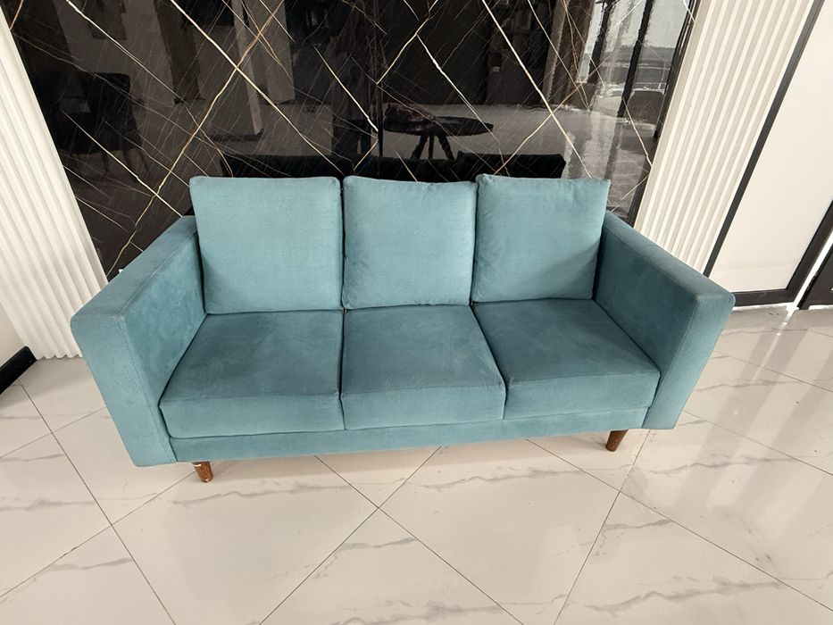 Продается диван в хорошем состоянии