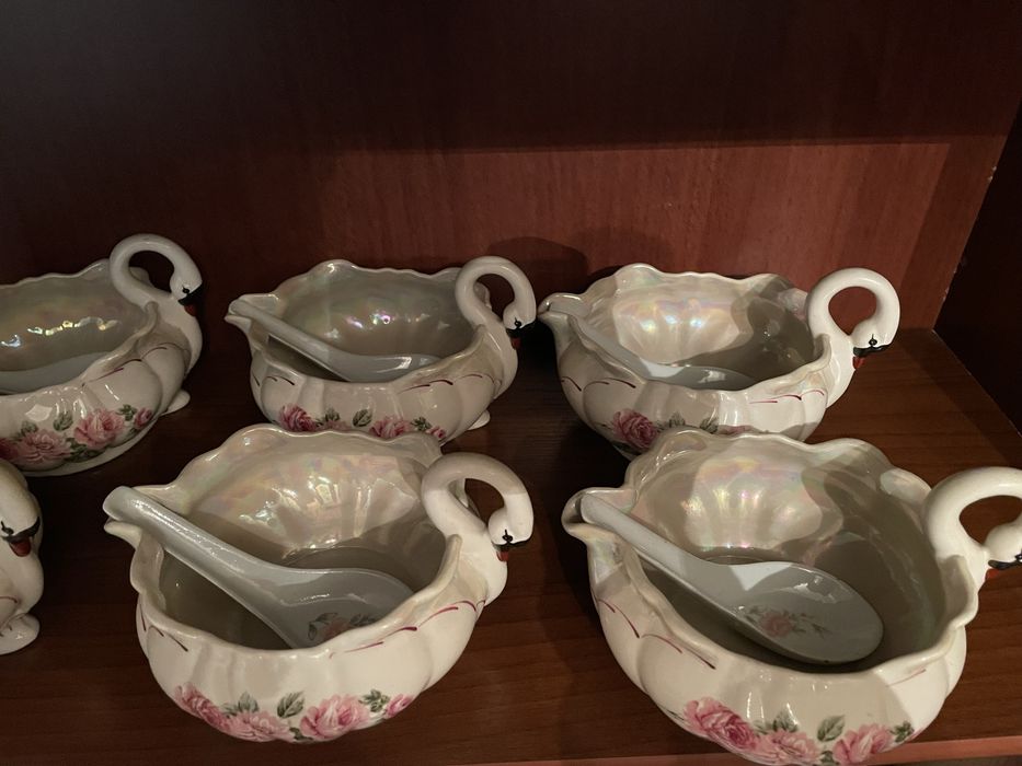 Супница Форме Лебедя