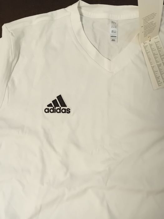 Vând tricou adidas