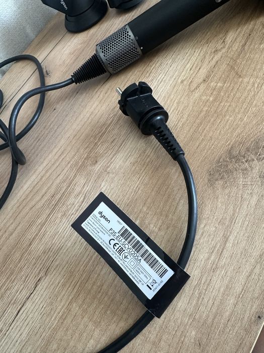 Фен дайсон суперсоник HD07