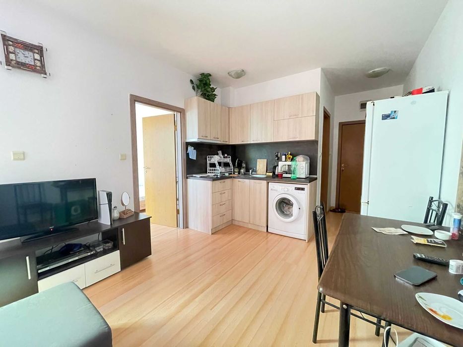 Обзаведен двустаен апартамент в комплекс ”Sunny Day 6”