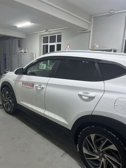 Автоинструктор женщина