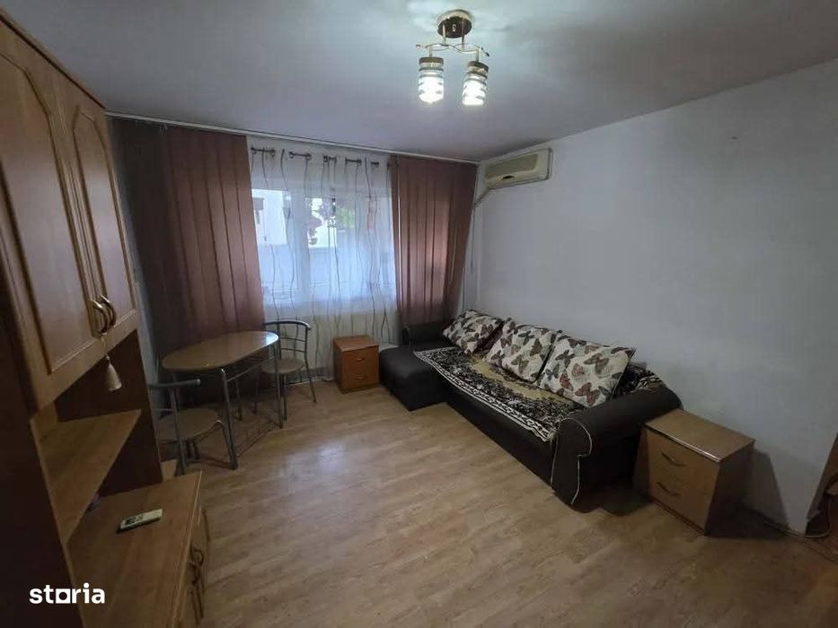 Apartament 3 camere,Craiovița Nouă,parter înalt, centrală,balcon