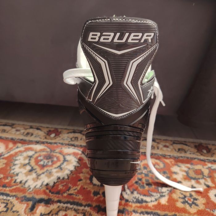 Продам коньки  Bauer XLS НОВЫЕ
