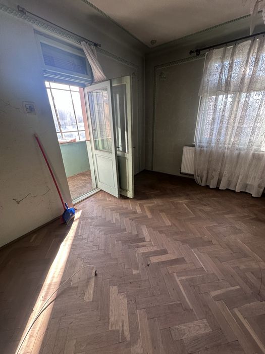 Vand apartament in bloc-tip vila-Str.Smirdan, Plopeni.