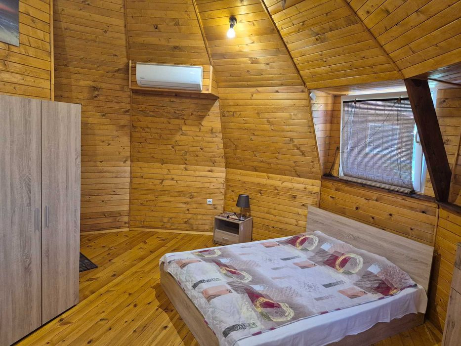 Куполни бунгала Арапя