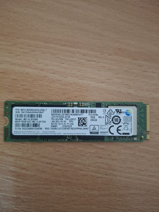 256GB NVMe PCIe Gen3 x4 M.2 2280 SSD