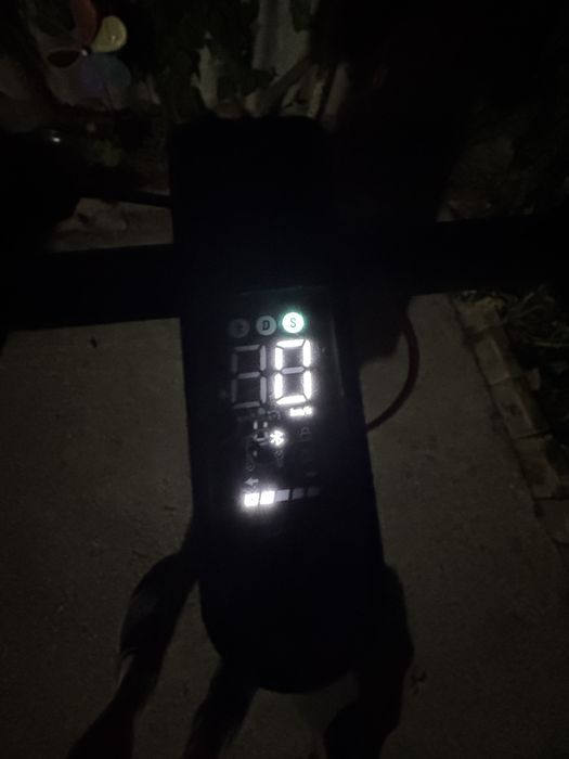 Trotineta electrica Xiaomi electric scooter 4 pro (2nd gen)