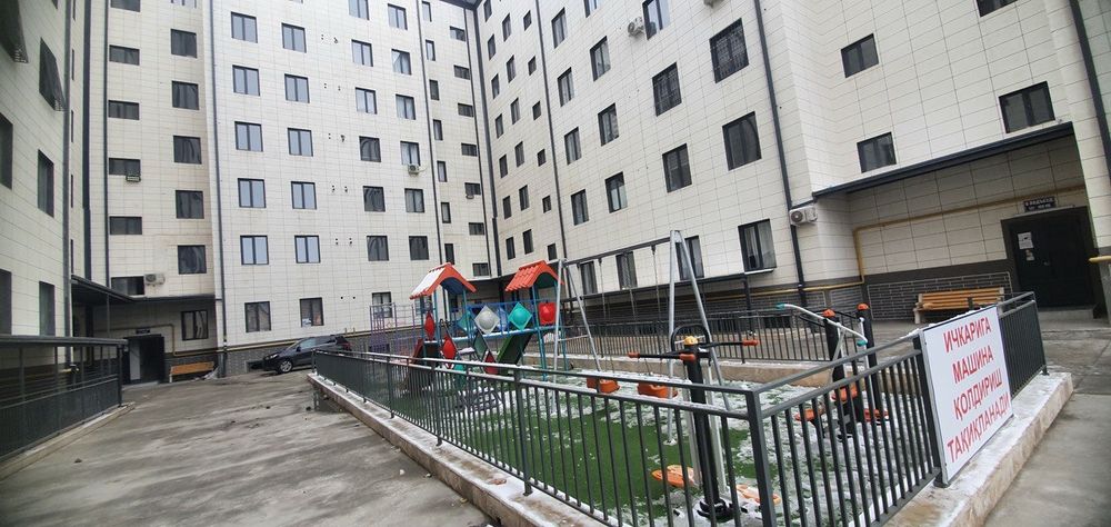 1- хонали квартира сотилади!