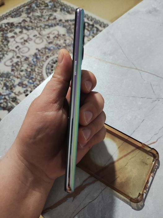 Продам смартфон OPPO RENO 5