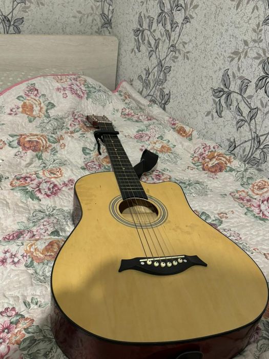 Очень хороший гитара