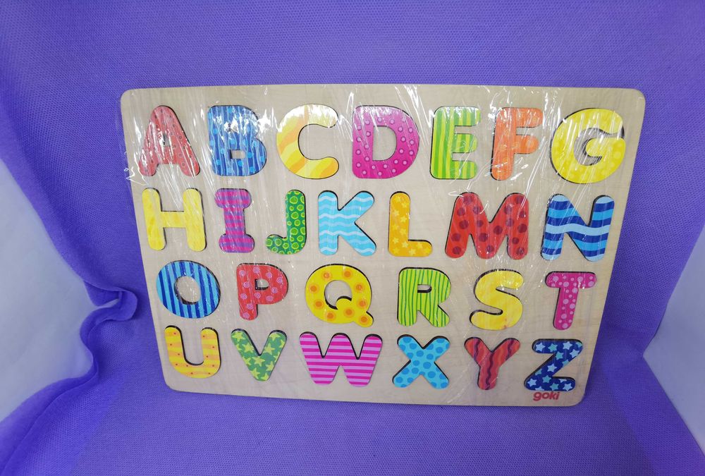 Дървен пъзел за малки дица Азбуката на английски език букви