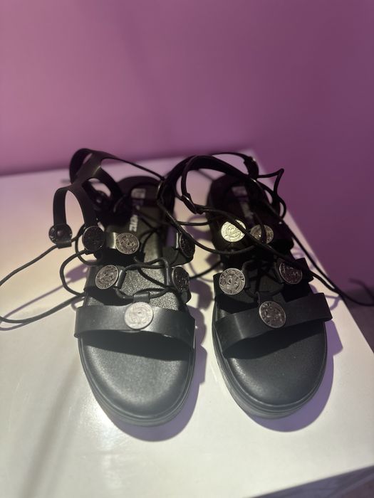 Римски сандали с дълги връзки