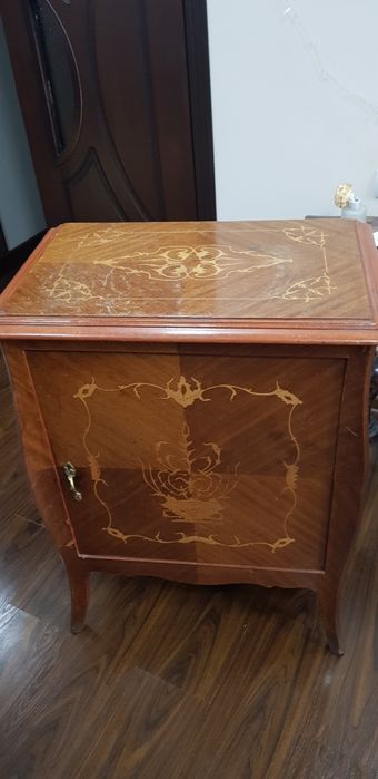 Продаю антикварную мебель срочно