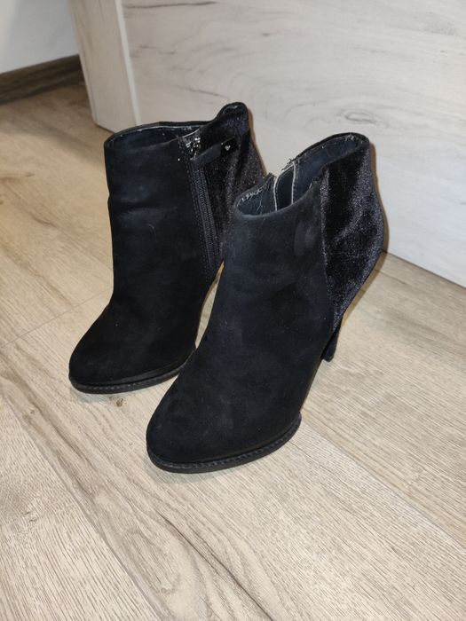 Cizmulițe negre Zara