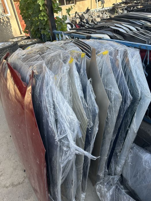 Тойота 30-35 капоты оригинал