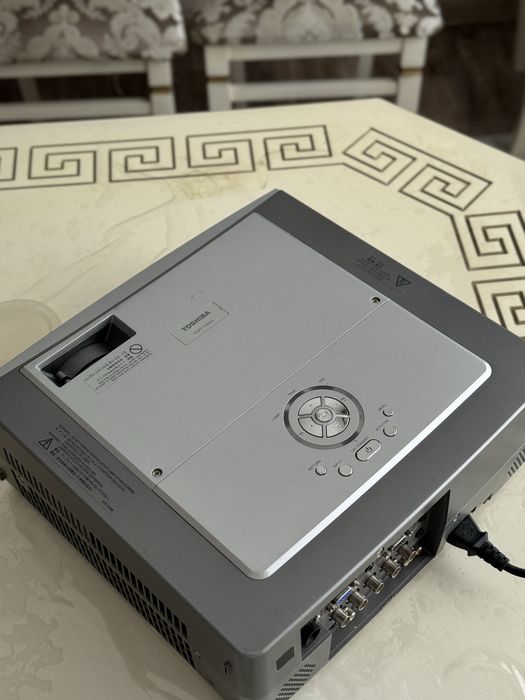 Проектор Toshiba сатылады
