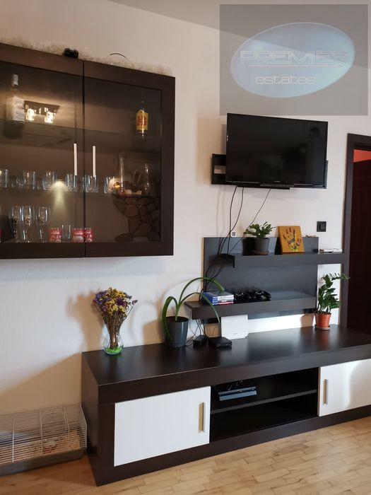 Продава се Тристаен апартамент в Пловдив, Съдийски - 117 кв.м за 1949 €/кв.м - Снимка #1