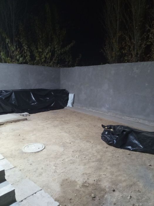 Toshmi postidan 5 km kirganda hovli sotiladi