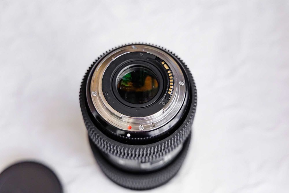 SIGMA ART 18-35 F1.8