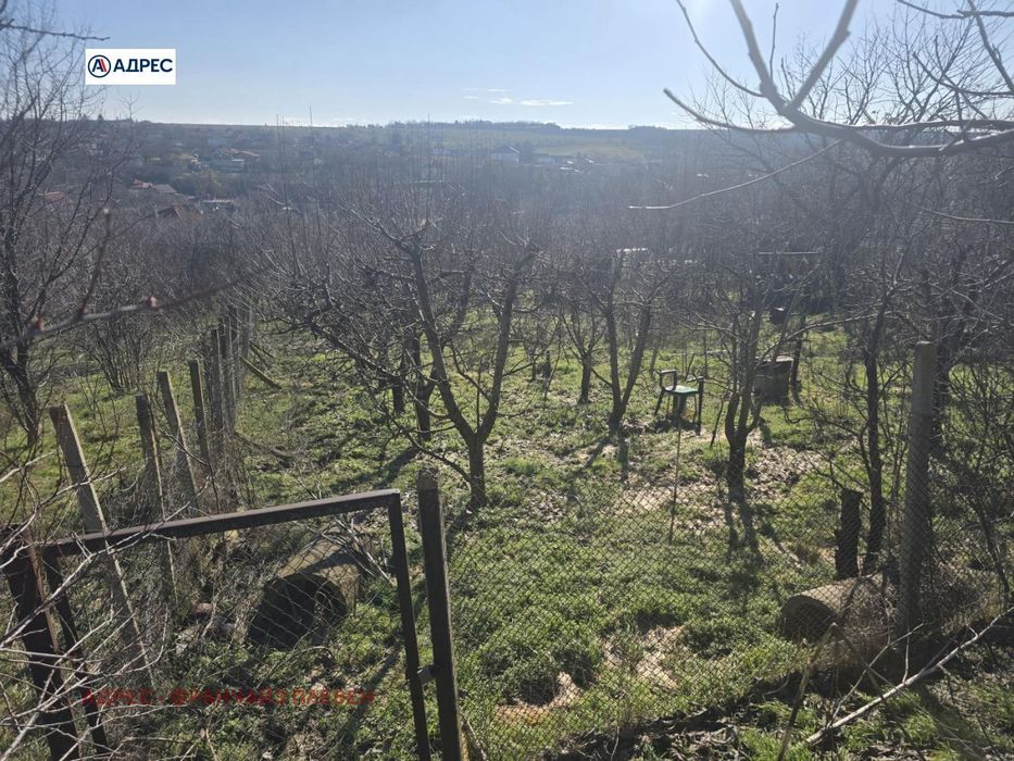 Парцел в Плевен, област-с.Радишево площ 960 цена 34000