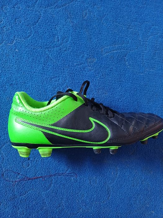 Original Nike tiempo butsi