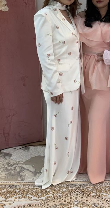 Двойка ашық түс.