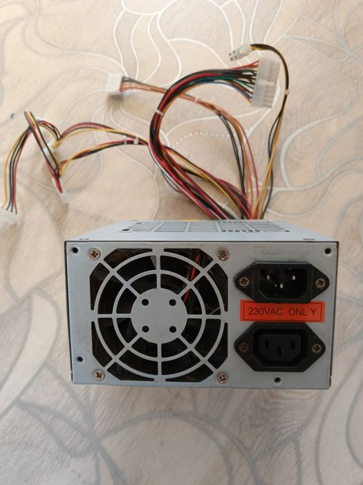 Продам блок питания на компьютер