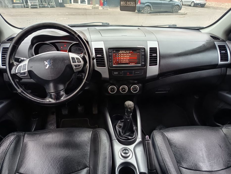 Peugeot 4007 4×4 pachet crom full.7.locurii