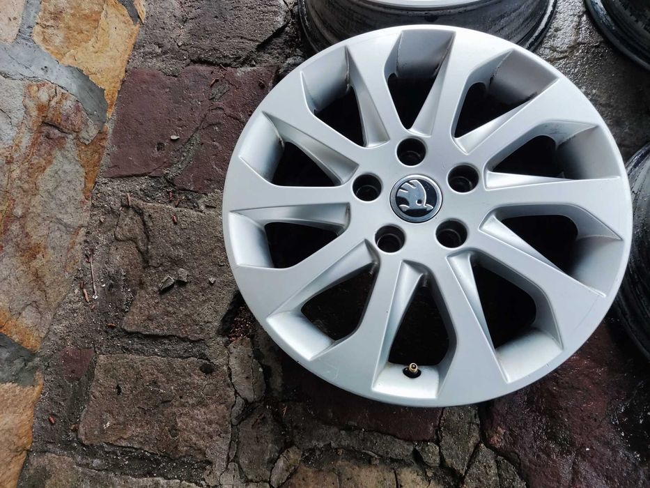 Шкода / Skoda 5х112 16 цола - оригинални лети джанти Skoda ET46