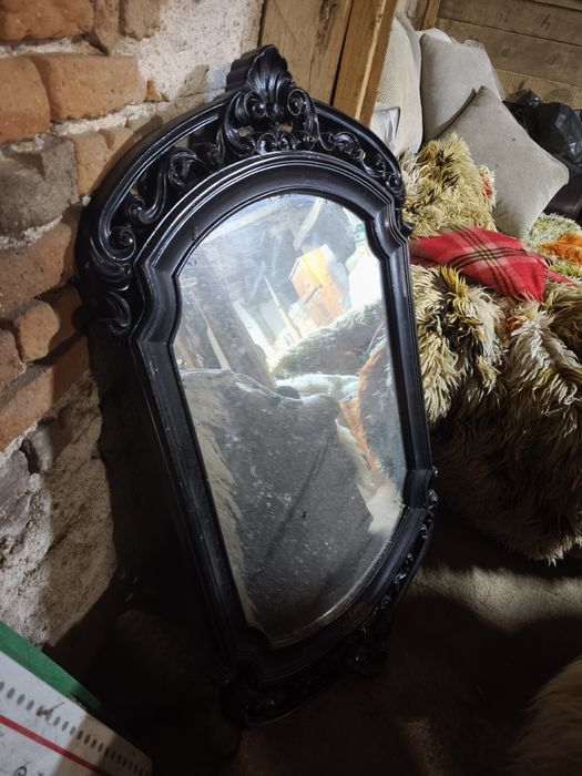 Старо голямо огледало