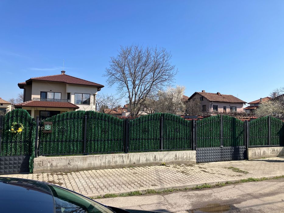 Оградни пана, входна и двукрила портална врата