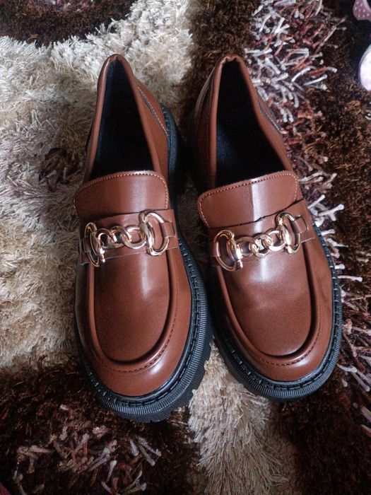 Vând Încălțăminte Damă