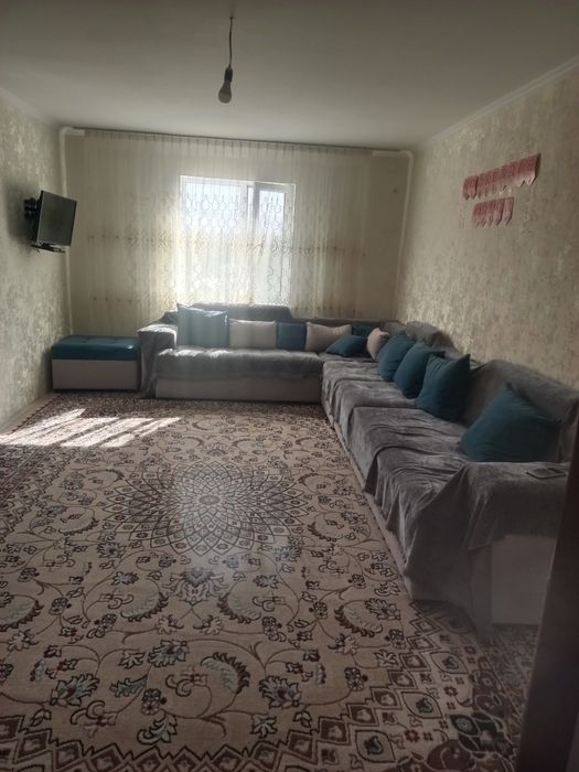 Берекелі көршілері бар, жайлы үй сатылады!